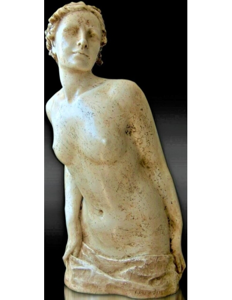 Sculpture of Aurora or the allegory of the dawn.