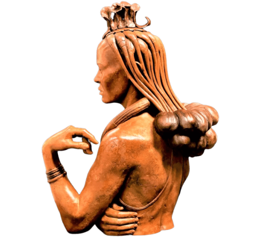 Escultura de mujer himba.