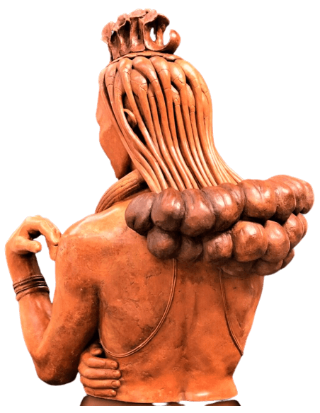 Escultura de mujer himba.