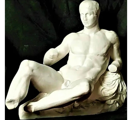 Estatua de Dioniso del frontón este del...