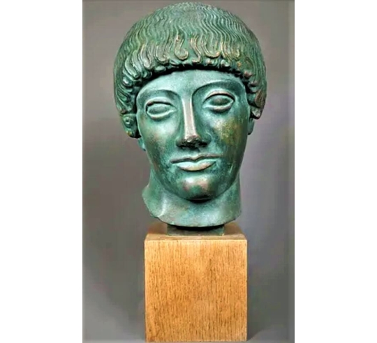 Tête d'éphèbe blond de l'Acropole, musée de...