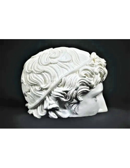 Media Cabeza de atleta victorioso conocida como Cabeza de Bénévent, Museo del Louvre