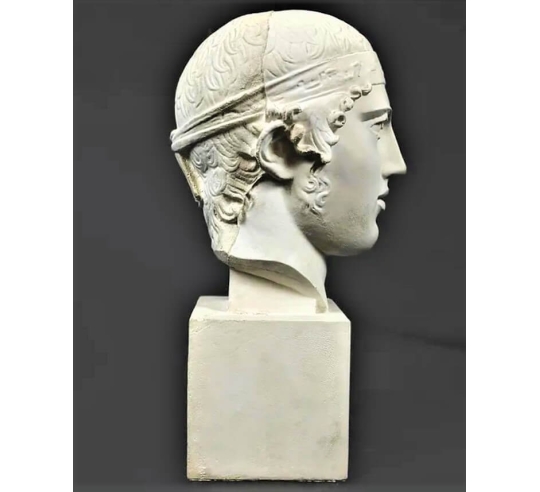 Cabeza del auriga de Delfos, Museo Arqueológico...