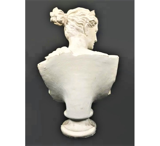 Busto de Artemisa o Diana la Cazadora también...