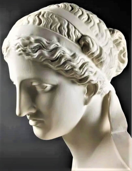 Busto de la Venus de Arles, Museo del Louvre