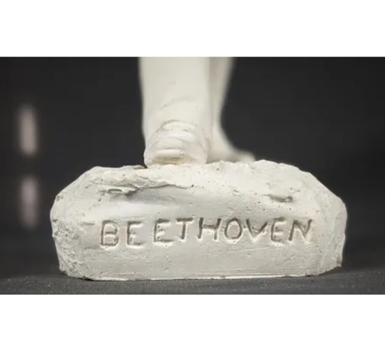 Estatuilla de Ludwig van Beethoven, compositor,...