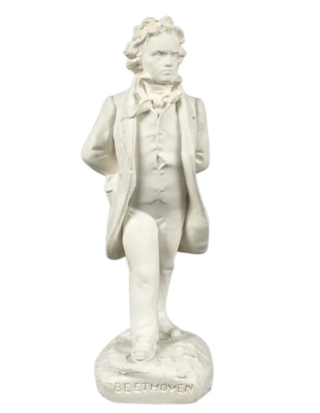 Estatuilla de Ludwig van Beethoven, compositor, pianista y director de orquesta alemán