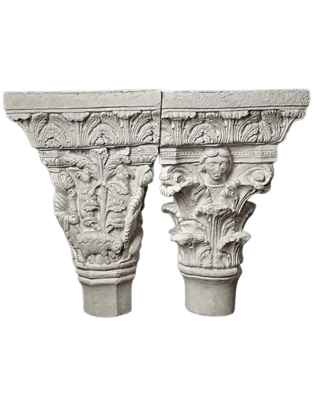 Capiteles gemelos decorados con ángeles y santos - estilo gótico