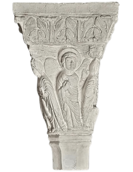 Twin capitals adorned with angels and saints - Gothic style