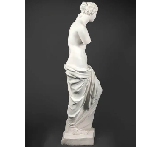 Statue de la Vénus de Milo, Musée du Louvre
