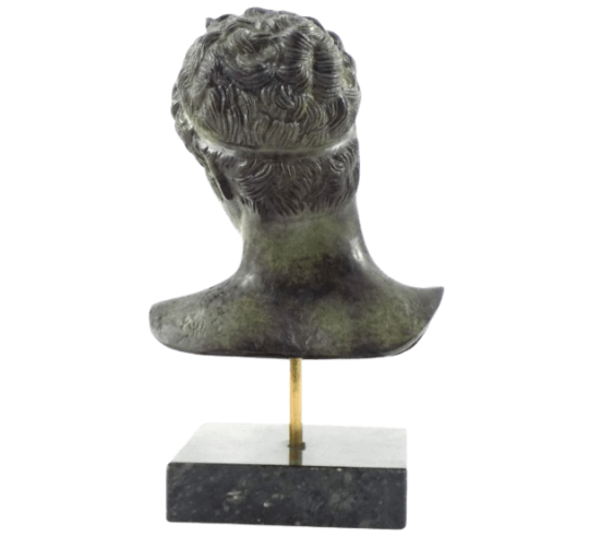 Busto en bronce del Éfebo de Maratón, Museo...