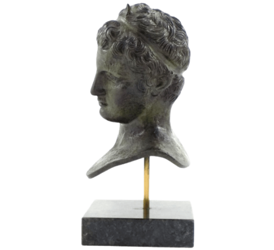 Busto en bronce del Éfebo de Maratón, Museo...