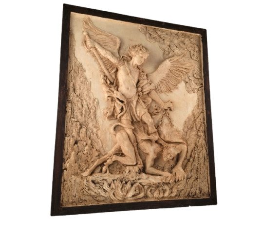 Bajorrelieve del Arcángel San Miguel derrotando...