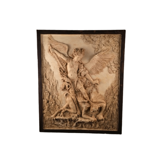 Bajorrelieve del Arcángel San Miguel derrotando...