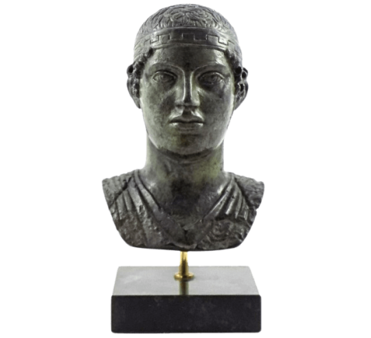 Busto en bronce del Auriga de Delfos o Hêniokhos según Pythagore de Rhégion