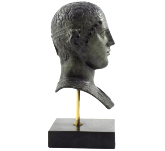 Buste en bronze de l'Aurige de Delphes ou...