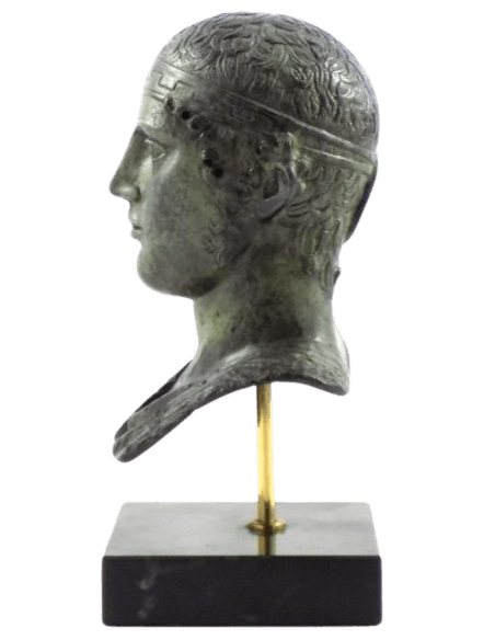 Busto en bronce del Auriga de Delfos o Hêniokhos según Pythagore de Rhégion